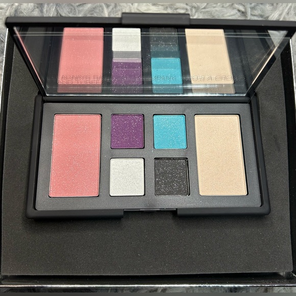 Nars Andy Warhol Collection -
Debbie Harry Eye & Cheek Palette - Picture 3 of 14